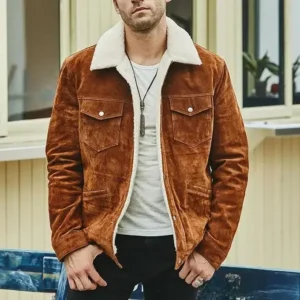 Blouson aviateur homme daim marron, col fourrure robuste, fait pour durer.
