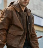 Style élégant avec ce blouson cuir homme chic cognac à capuche, parfait pour la saison froide.