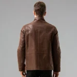 Vue arrière du blouson cuir homme marron, mettant en valeur la qualité du cuir souple et le design.