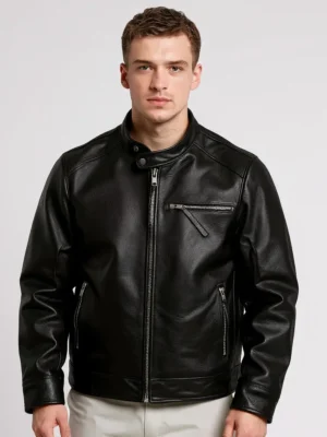 Blouson cuir leger homme noir, style motard, porté par un modèle, idéal pour un look moderne et décontracté.